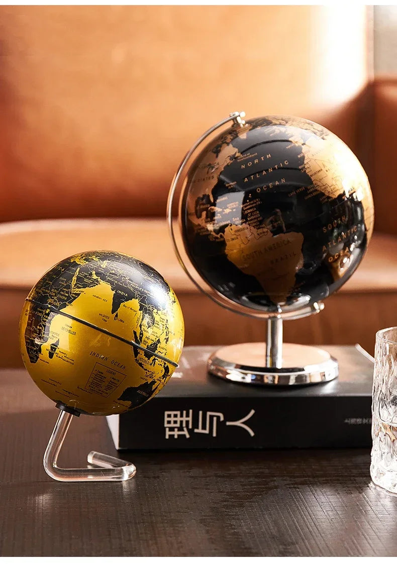 Globo Decorativo de Mesa com Design Elegante e Base em Metal para Ambientes Modernos
