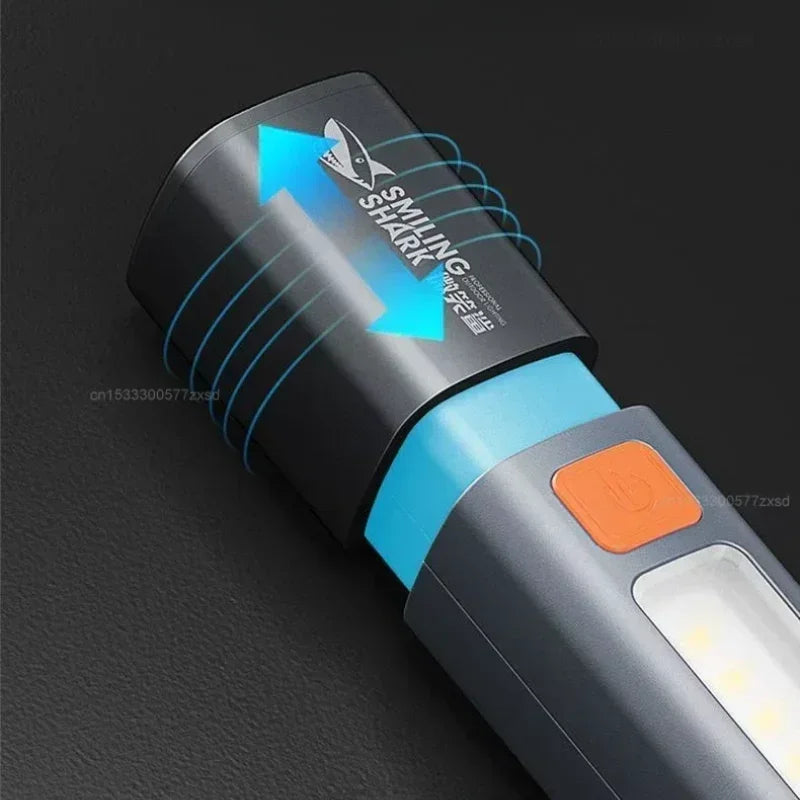 Lanterna Portátil Xiaomi com Foco Variável Luzes Laterais e Bateria Recarregável Ideal para Uso Externo