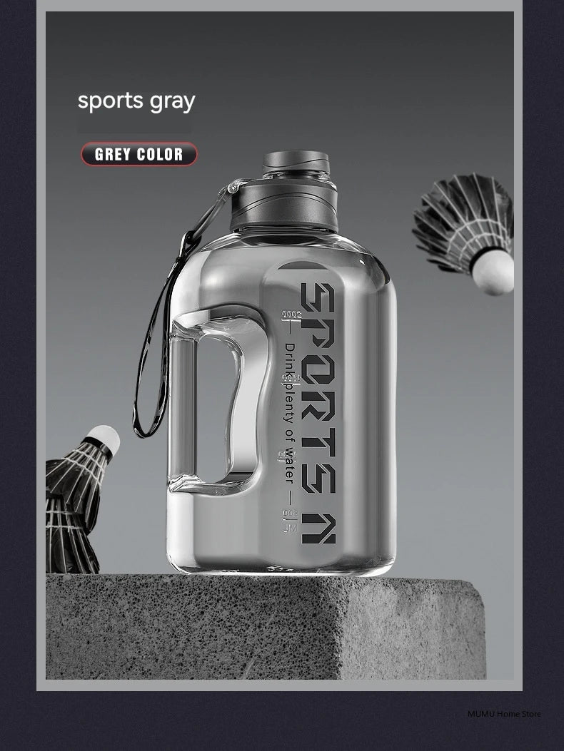 Garrafa gigante fitness, viagens e hidratação prolongada. Não perca tempo nos bebedouros, tenha água para todo o treino ou viagem.