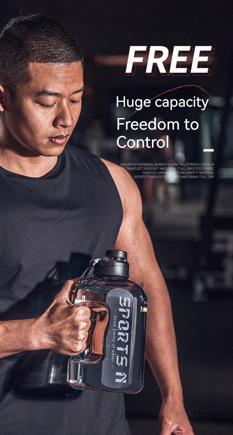 Garrafa gigante fitness, viagens e hidratação prolongada. Não perca tempo nos bebedouros, tenha água para todo o treino ou viagem.