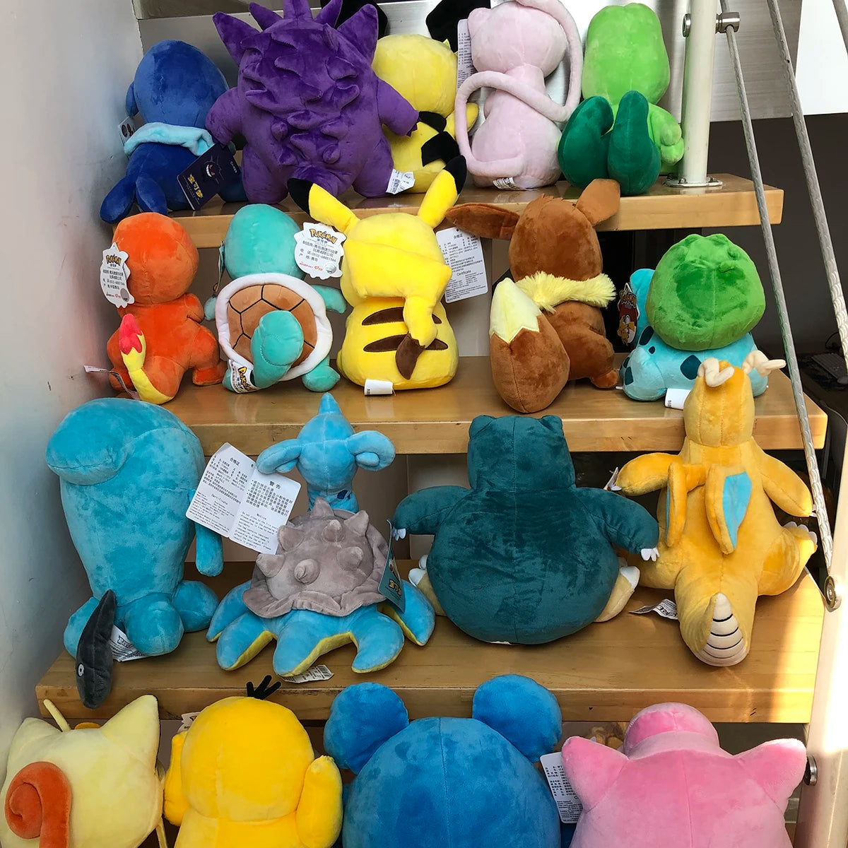 Pelúcia Pokémon de Alta Qualidade com Etiqueta Pikachu Charmander Squirtle Bulbasaur